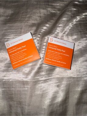 Dr. Dennis Gross Alpha Beta Universal Daily Peel - Bright Orange Boxes